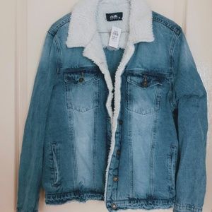 Denim Jacket With Faux Fur Collar 